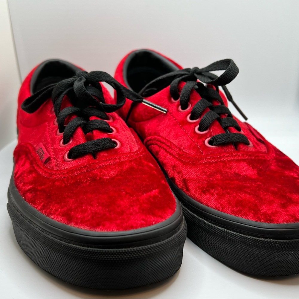 Vans Casual Era Red Velvet M7 W8.5 WORN ONCE